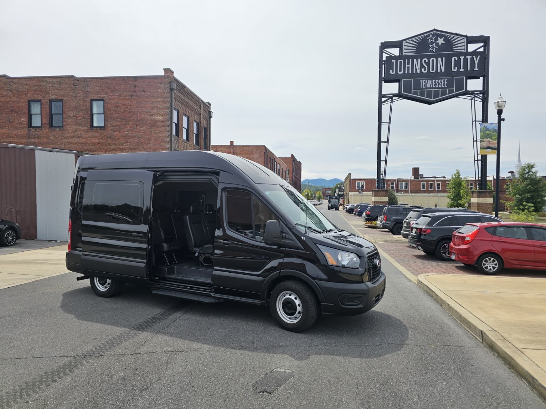 Premium Ford Transit High Roof Vinyl Seats 15 Passenger